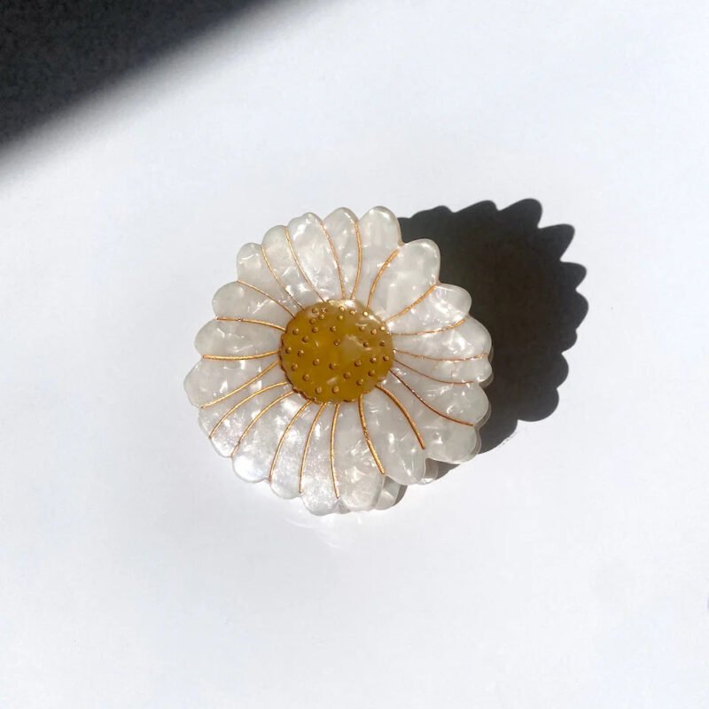 DAISY CLAW CLIP