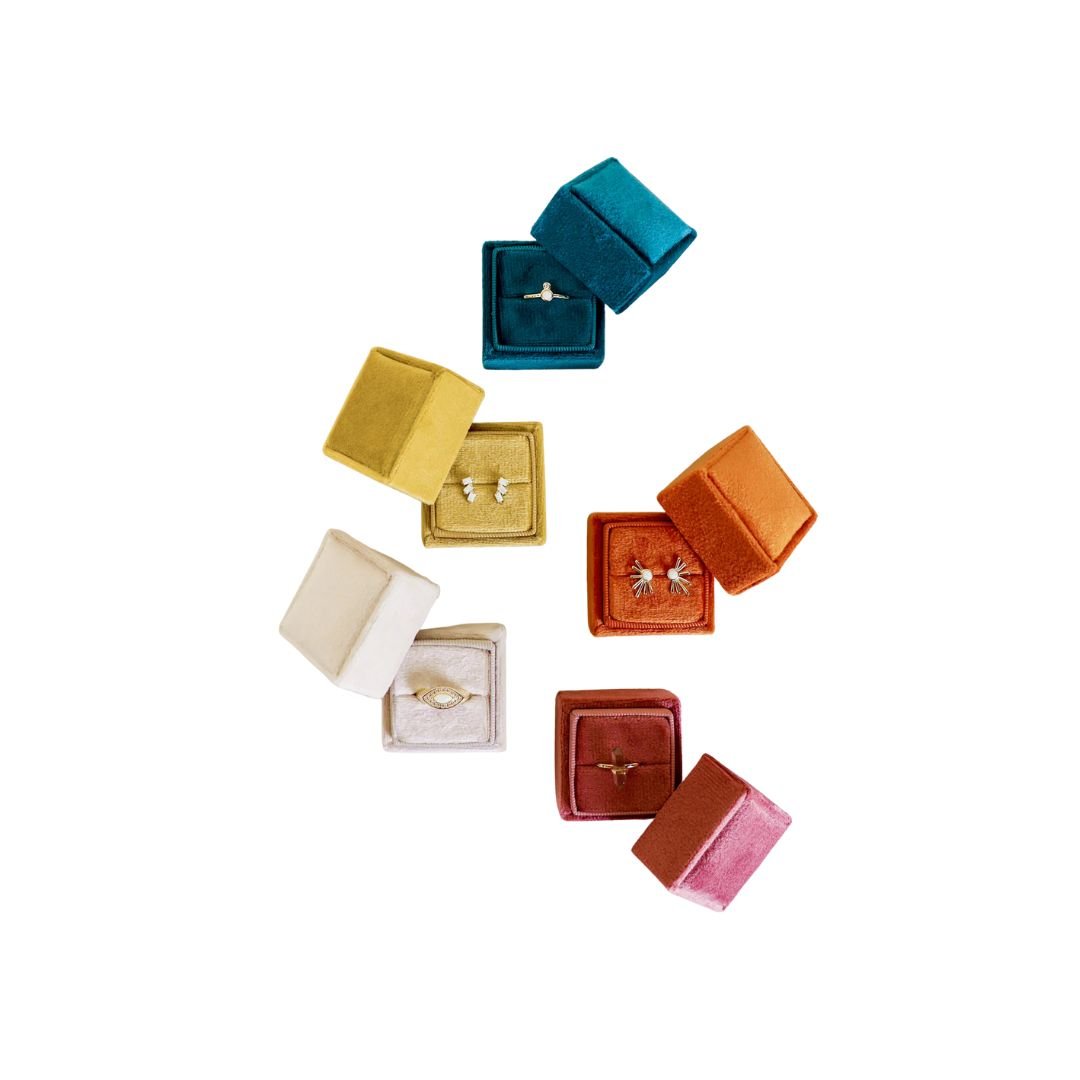 SQUARE VELVET JEWELRY BOX - LIGHT PINK - Image 2