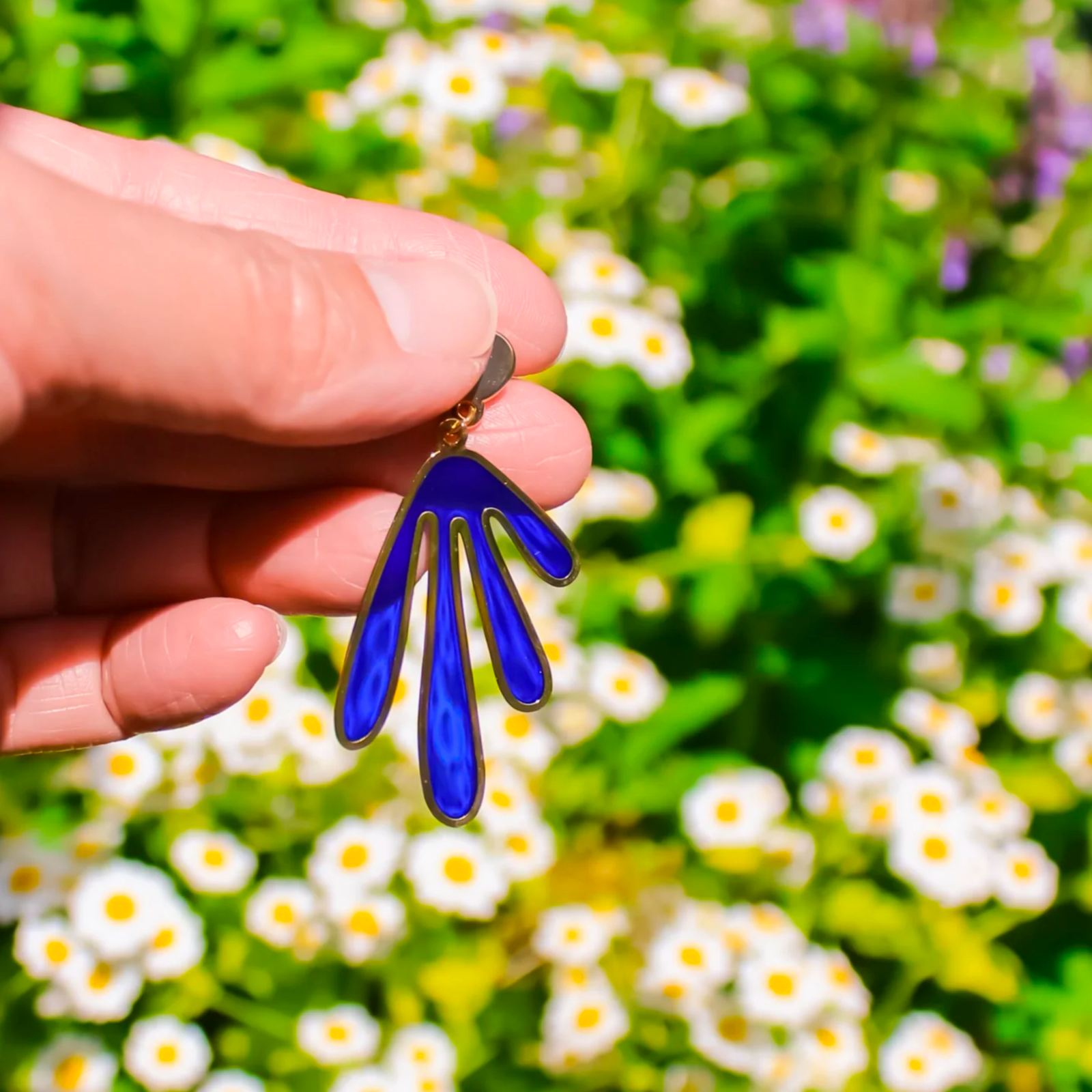 MATISSE LEAVES EARRINGS - Image 3